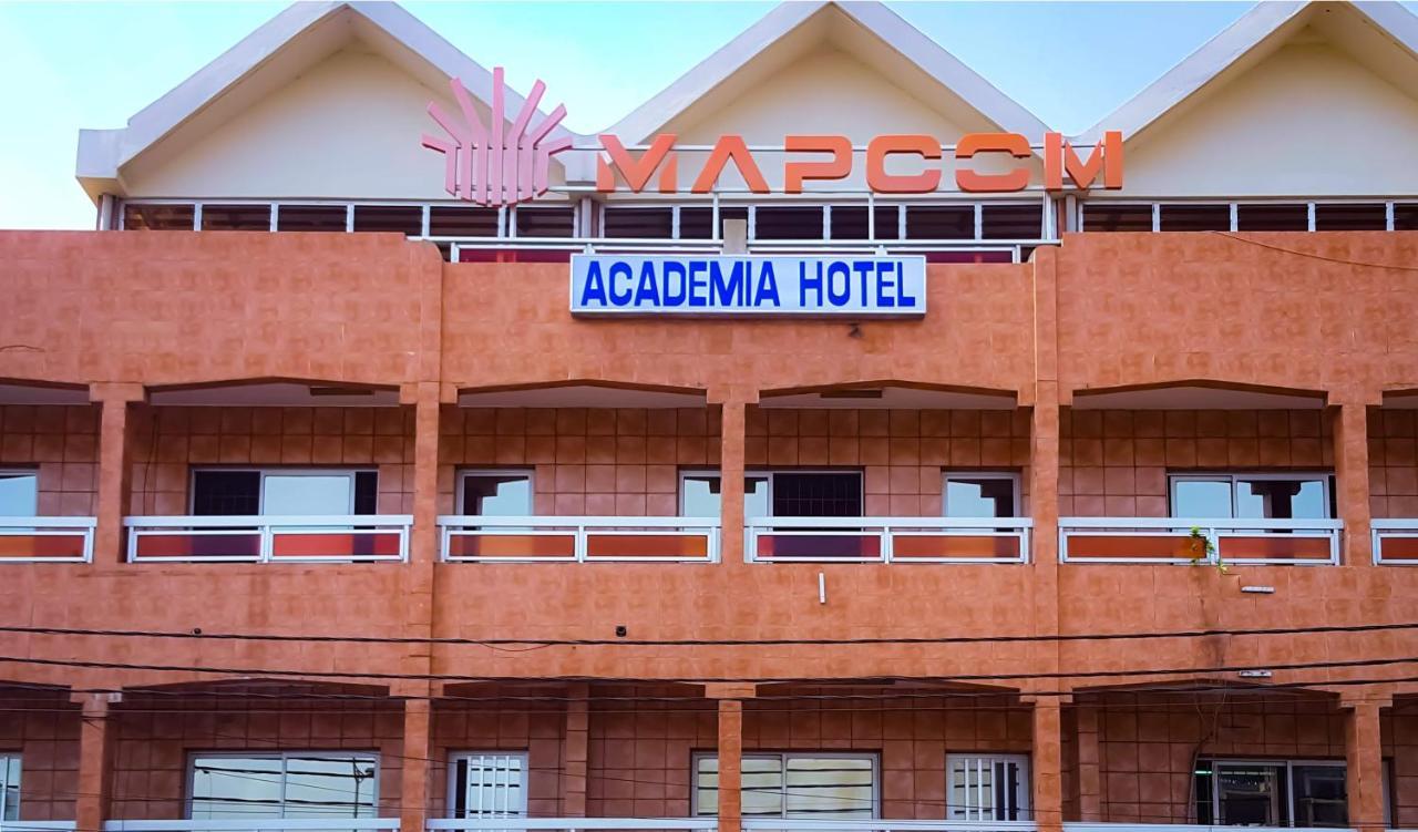Academia Hôtel Lomé Extérieur photo